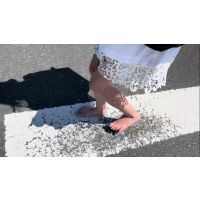 Part60Japanese girl walking barefoot in the summer midday