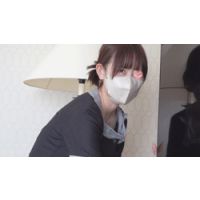 【ホテルウーマン】ユニフォームを変えた方が良い程、胸パカな美人ホテルマン。繊細に捉えた薄ピンク乳首