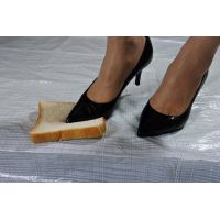 001 Stepping on bread with Diana's stiletto pumps