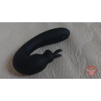 【局部アップ】お姉さんのオマ〇コに異物挿入してみた