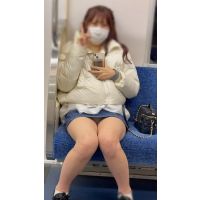 JD盗撮日記38　初登場！！ミニスカデニムのアイドル風オシャレパーマJDを電車内で盗撮【※完全主観39分超撮影】 