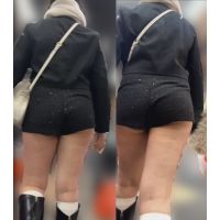 ムチムチしたお尻からこぼれるハミ尻美女