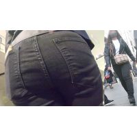 No.380黒パン×ムッチリ巨尻×肉厚太ももで余すことなくムッチリ下半身スキ男子ホイホイなお姉さんに密着取材 