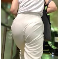 《皆大好き!Tバックとハイウエストパンツの相性は抜群のようです》