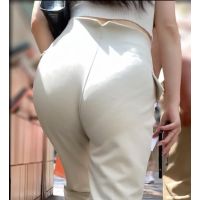 《超サイコー！！！ハイウエストパンツに理想的な美尻》 