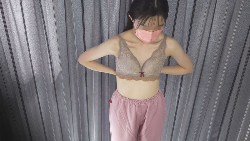 【検診】アイドル…ですよね？華奢BODYに映える濃厚乳首