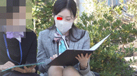 Gcolle 公園パンチラ２５　広場で打ち合わせしてる後輩スタッフに声掛けて近付いて見ました 25.mp4 993563