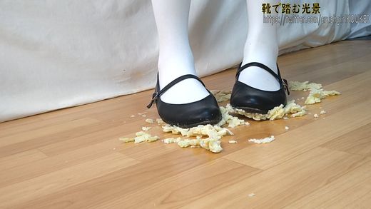 4-10　メイドさんは足でポテトサラダを作ってくれる　お得セット gallery photo 3