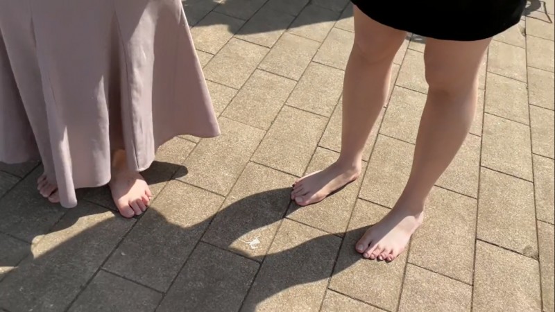 Gcolle 【完全裸足】第22弾！裸足で歩く女性2人組 その2 Barefoot_22_2.mp4 878622
