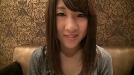 旦那さんの束縛が激しい25歳人妻が他人棒のピストンに美乳を揺らして喘ぐ