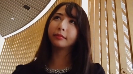Gcolle スレンダー巨乳の33歳人妻が他人棒で激しく突かれ快感に喘ぐ wi_ha_a33_tsubasa1_mw10171319.mp4 952313