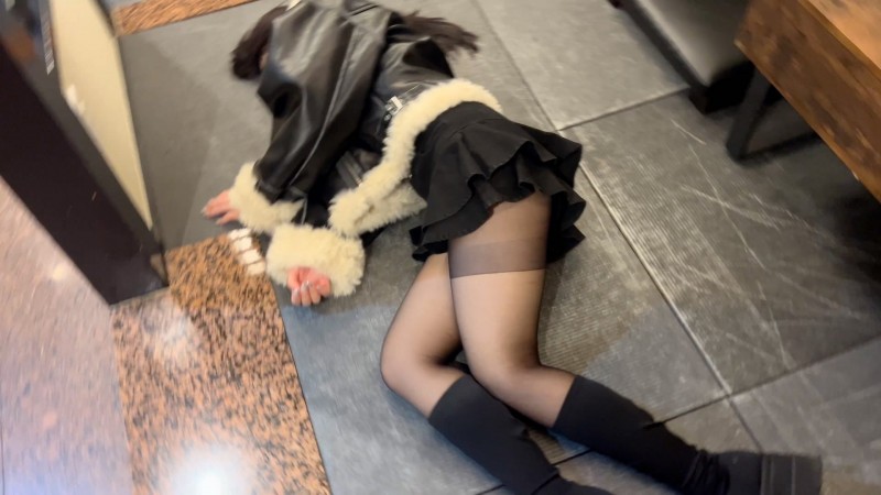 訪日観光客 東南アジア系の美女 治安の良い日本で油断した悲劇の裸体 推定20歳前後
