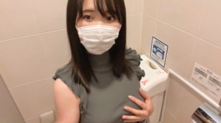 【素人】清楚系巨乳JDの自撮りオナニー_セルフクリ虐めでガチイキ gallery photo 3