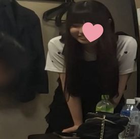 19歳可愛い恋する乙女な美人ちゃんの初体験&amp;#9825;好きな人の話をききながら処〇もらっちゃいました&amp;#9825;【前編】