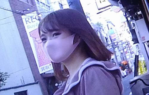 清楚で超絶可愛い美少女が物凄いダイナマイトエロボディでタイトワンピ着て巨大ヒップフリフリ下着ラインモロ出しで歩いてるよ gallery photo 3