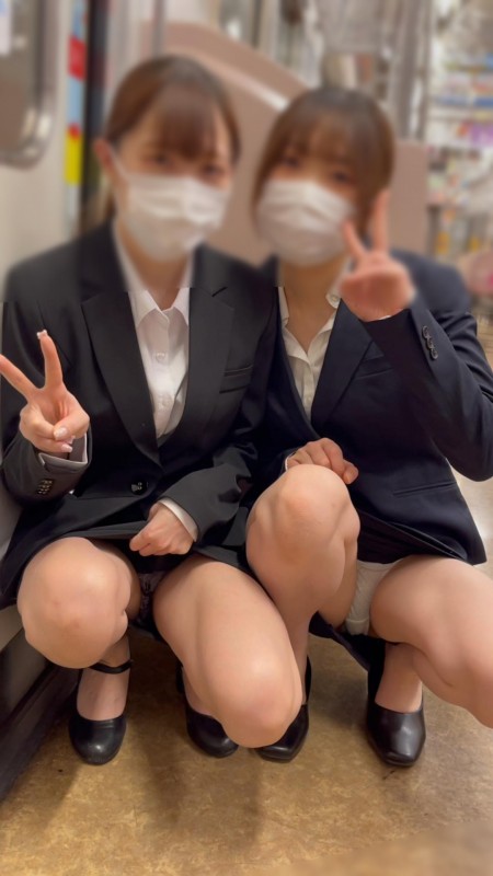 Gcolle OL撮影日記17　大人気の二人組が再び登場！続々・友達のような姉妹のような激カワスタイル抜群の美脚OLを電車内で撮影【※30分超 984262