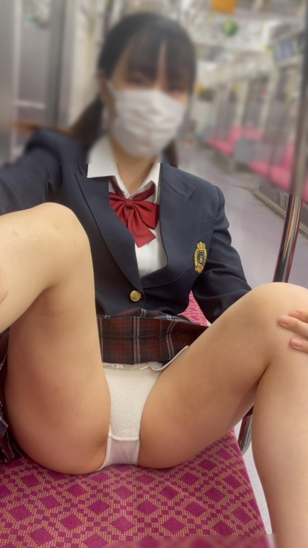 Gcolle 撮影日記196　初登場！！目元は鋭いけど2つ結びのツインテ姿のギャップが可愛い！激カワJを電車内で撮影【※完全主観23分超 985903