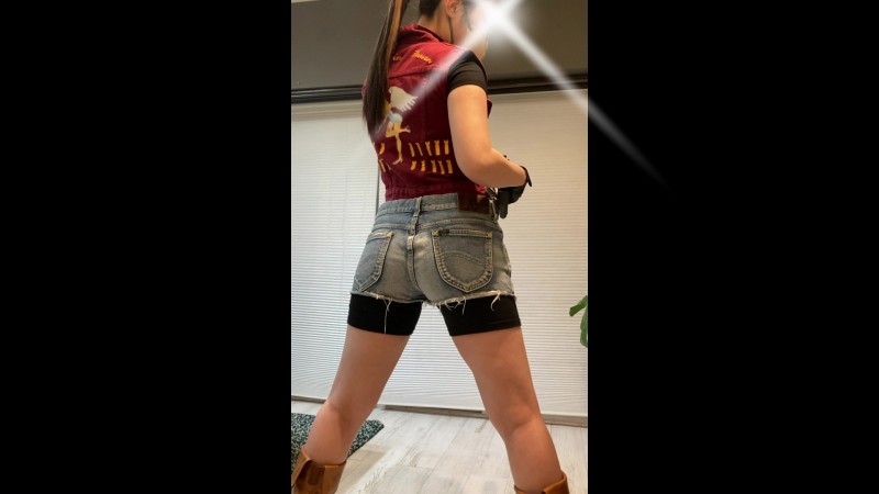 Gcolle 本格派デニムホットパンツが映えるお尻を堪能 新姉の友達はコスプレイヤー2 980336