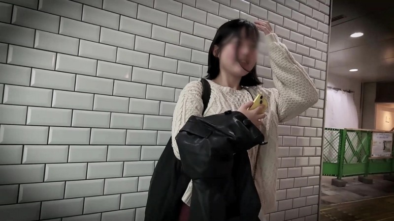 グロテスクなおまんこ×剛毛×健気な18才【中出しセックスが病みつきになり東京から脱出不可能になりました】