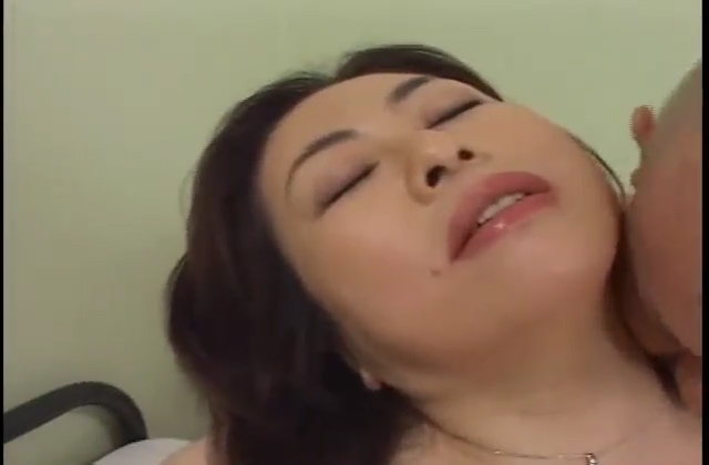 熟女の欲望むき出し淫乱生活！