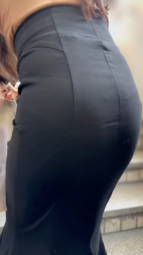 Gcolle 《溢れる高級感！心優しいセレブ美女の美尻の突き出し》 984250