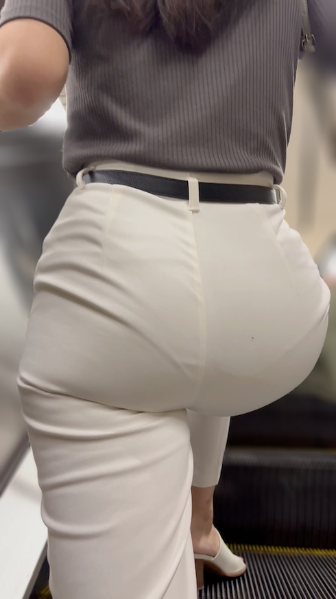 Gcolle 《終盤の衝撃は今年NO.1！！！最強ヒップの最強美女》 673.mp4 994138