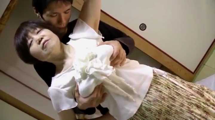 五十路熟女の遅咲き生ハメ中出し狂い　Part 2