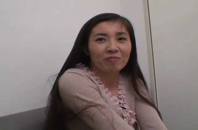 Gcolle 女盛りの身体を持て余す昼下がりの人妻たちをイカセまくって、中出し！　Part 3 DSE-529-3.mp4 991105