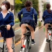 販売 スカート スリット 真ん中 パンチラ 自転車