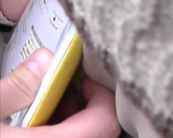 Gcolle PPV 326087 ガチ！満員電車で女の手に勃起チ○ポ押し付けVol.9 ～自信作！女子○生、参考書の裏のいじり指～
