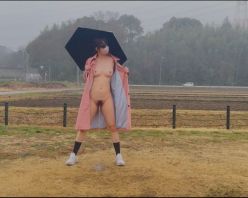 Gcolle PPV 980828 女性の野外露出しながら野ション動画