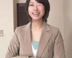 Gcolle PPV 677961 【個撮／OL妻】茨城の若妻生保レディ28歳を契約をエサに連れ込み和姦！マジメなのに敏感すぎていきなり電マで速攻陥落♪