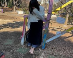 Gcolle PPV 952861 【完全裸足】第44弾！裸足で冬の公園を歩く女性