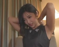 Gcolle PPV 962365 スレンダー美巨乳の29歳人妻が生の他人棒で激しく突かれ中出しされ腰をビクビクさせる