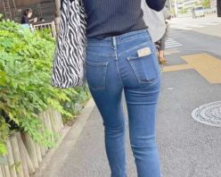 Gcolle PPV 847790 ブリンとしたパーフェクトな美巨尻をくねらせて男を挑発！　下品なスーパーセレブ奥様編