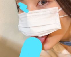 Gcolle PPV 985789 【オナサポ交渉20】気だるそうでSっ気ある彼女。自宅玄関でオナニー鑑賞→超エロ手コキ＆フェラ！ギャップに悶絶しました。