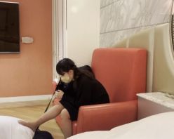 Gcolle PPV 974663 超美人21歳ドS新宿OLあやか様の仕事終わりムレムレパンストでM男いじめ