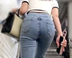 Gcolle PPV 967078 《ギャップ萌え！スーパースキニーで見せつけてくるスタイル抜群美女》