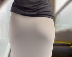 Gcolle PPV 971638 《タプタプ揺れる美人姉さんの美巨尻！肉厚美巨尻のピチピチワンピ》