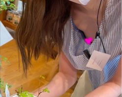 Gcolle PPV 984459 【働く女性の胸ちら ver.1】 〜雑貨屋で働く丸メガネ美女の胸ちら〜