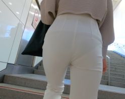 Gcolle PPV 976851 【FHD高画質】白ピタパンフルバック激浮きOL